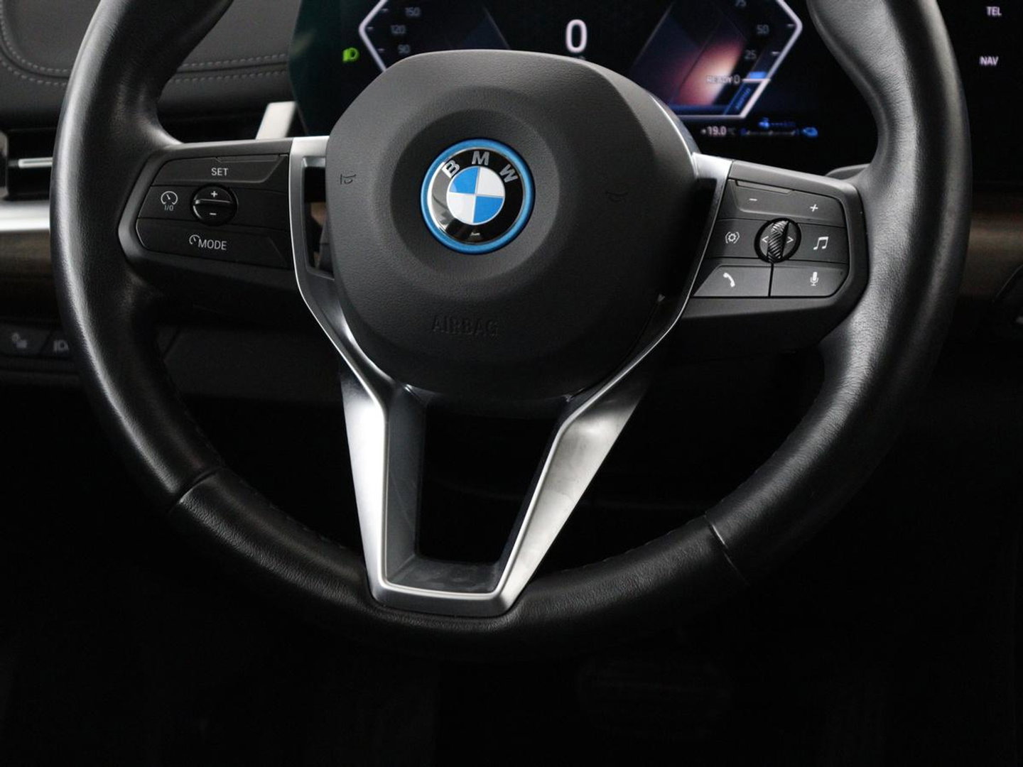 BMW 2 Serie Active Tourer 225e xDrive Luxury Line | SOH 95,1% | Trekhaak | Leder | Full LED | Head Up| Keyless | Navigatie | Carplay | 17" | Stoelverwarming | 360 Camera | Adaptive Cruise | PHEV | Plug In