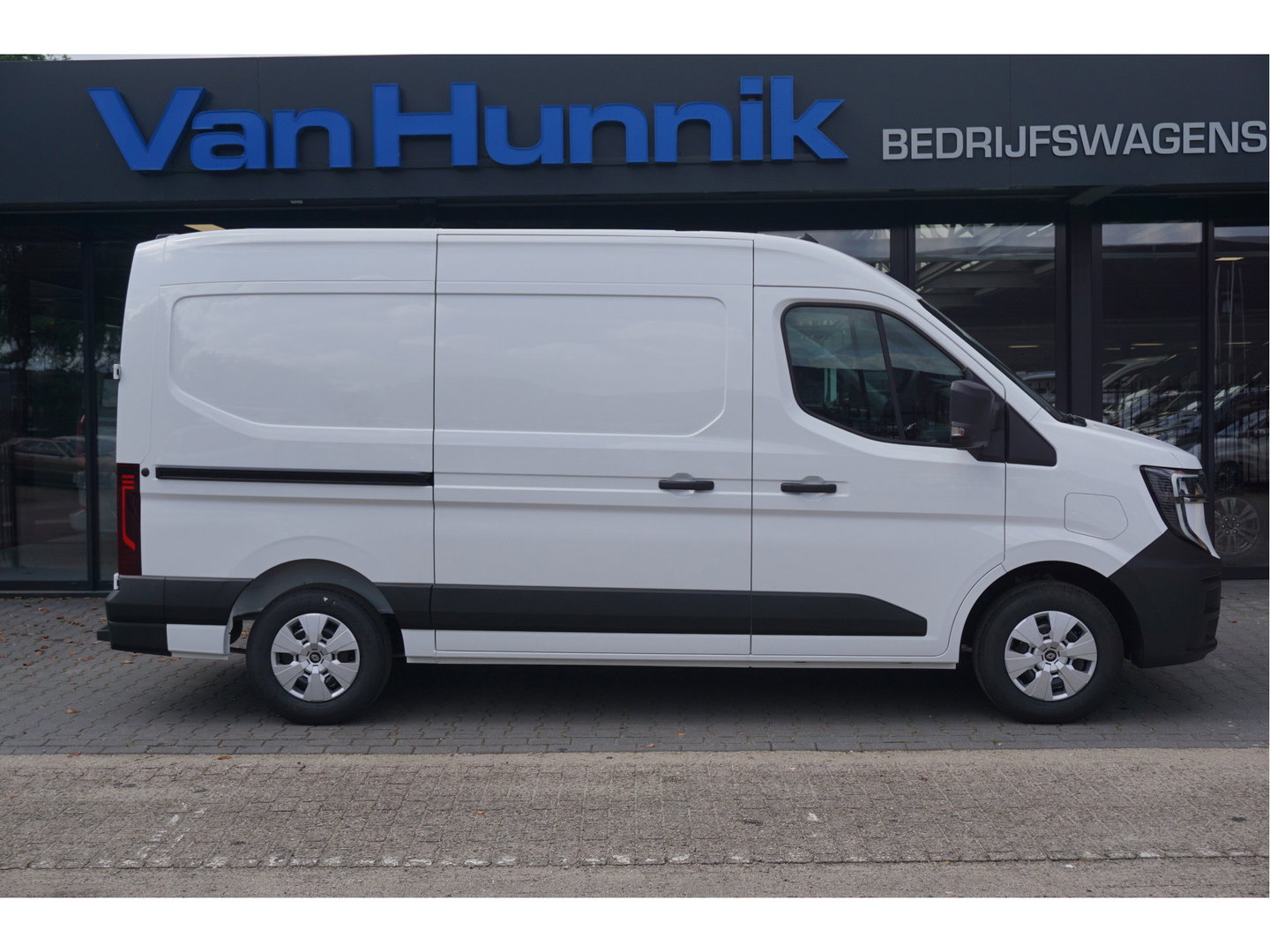 Renault Master E-Tech T35 L2H2 Extra Long range 87 kWh AUT Airco, Navi, Leder, Betimmering, Trekhaak NR. T04*