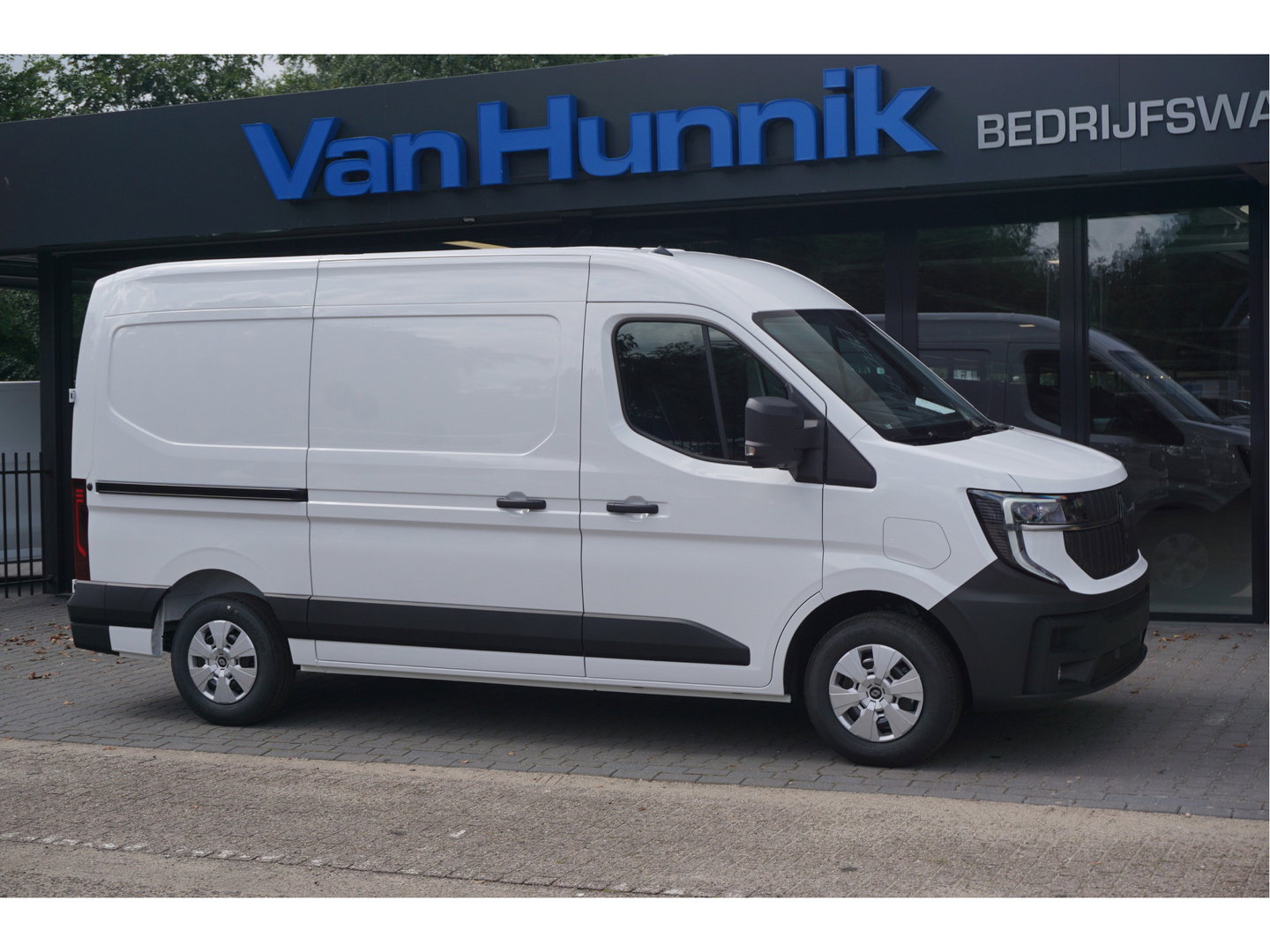 Renault Master E-Tech T35 L2H2 Extra Long range 87 kWh AUT Airco, Navi, Leder, Betimmering, Trekhaak NR. T04*