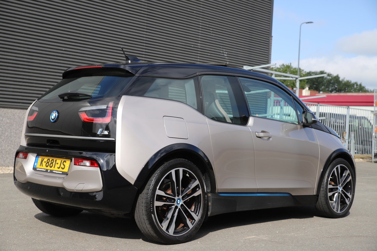 BMW i3