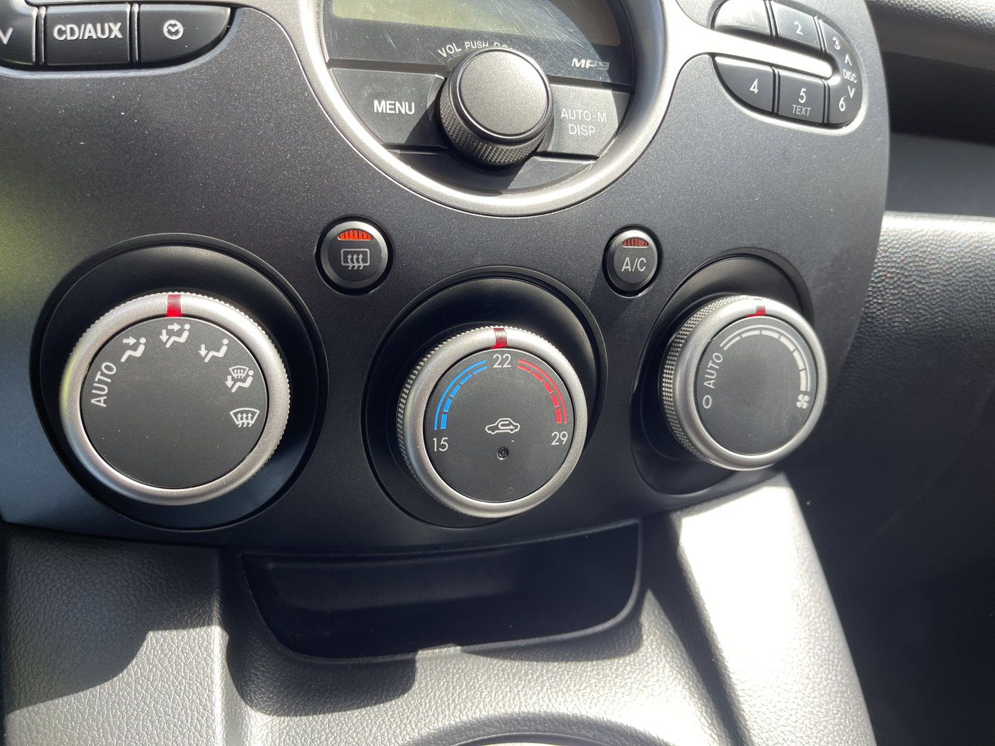 Mazda 2 1.5 GT-L | Airconditioning | Stoelverwarming | Elektrische Ramen | 16'' Lichtmetaal |