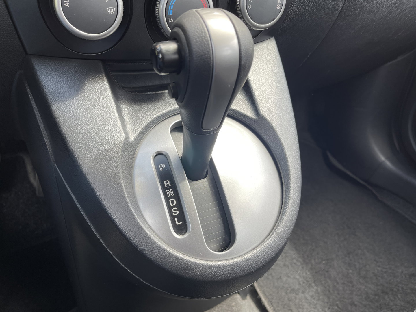 Mazda 2 1.5 GT-L | Airconditioning | Stoelverwarming | Elektrische Ramen | 16'' Lichtmetaal |