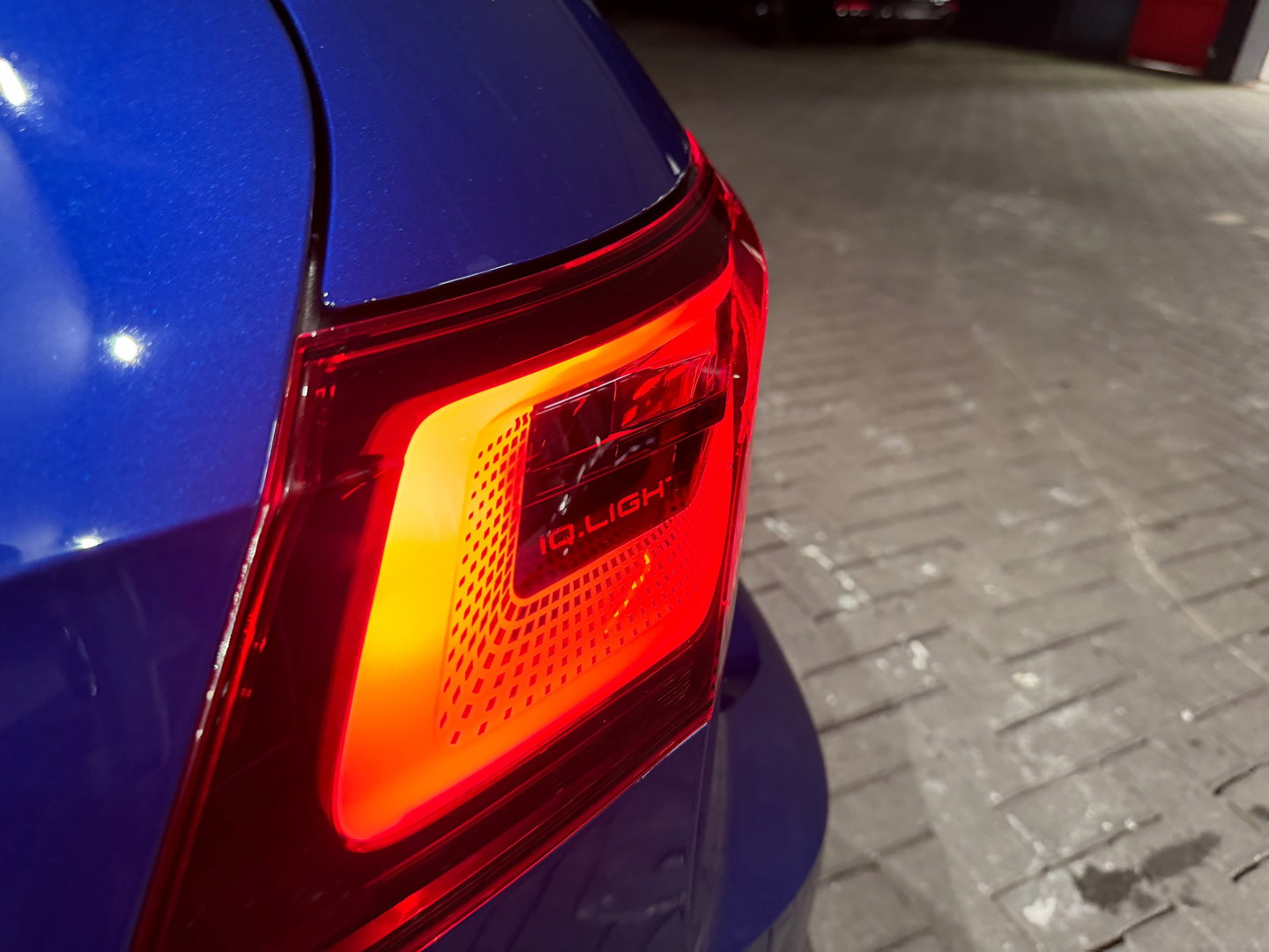 Volkswagen Golf 2.0 TSI R 4M Performance Pano|HuD|H/K|Akrapovic