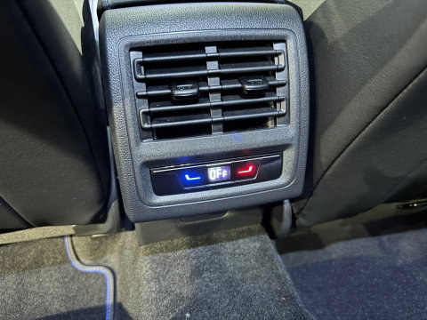 Volkswagen Golf 2.0 TSI R 4M Performance Pano|HuD|H/K|Akrapovic