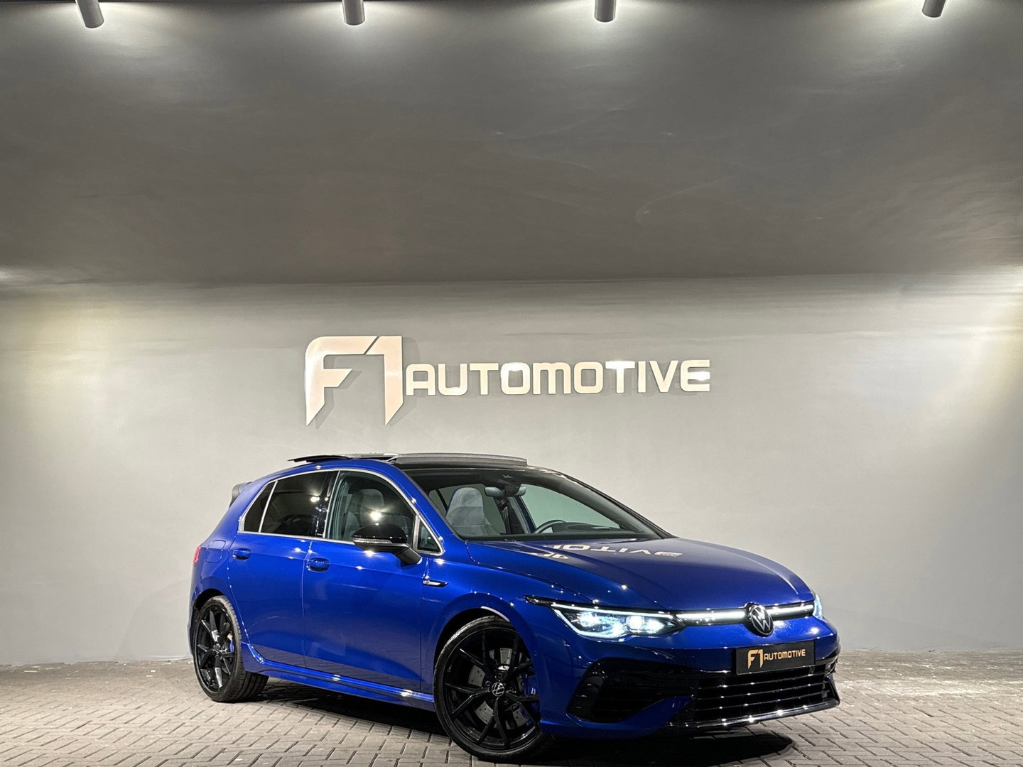 Volkswagen Golf 2.0 TSI R 4M Performance Pano|HuD|H/K|Akrapovic