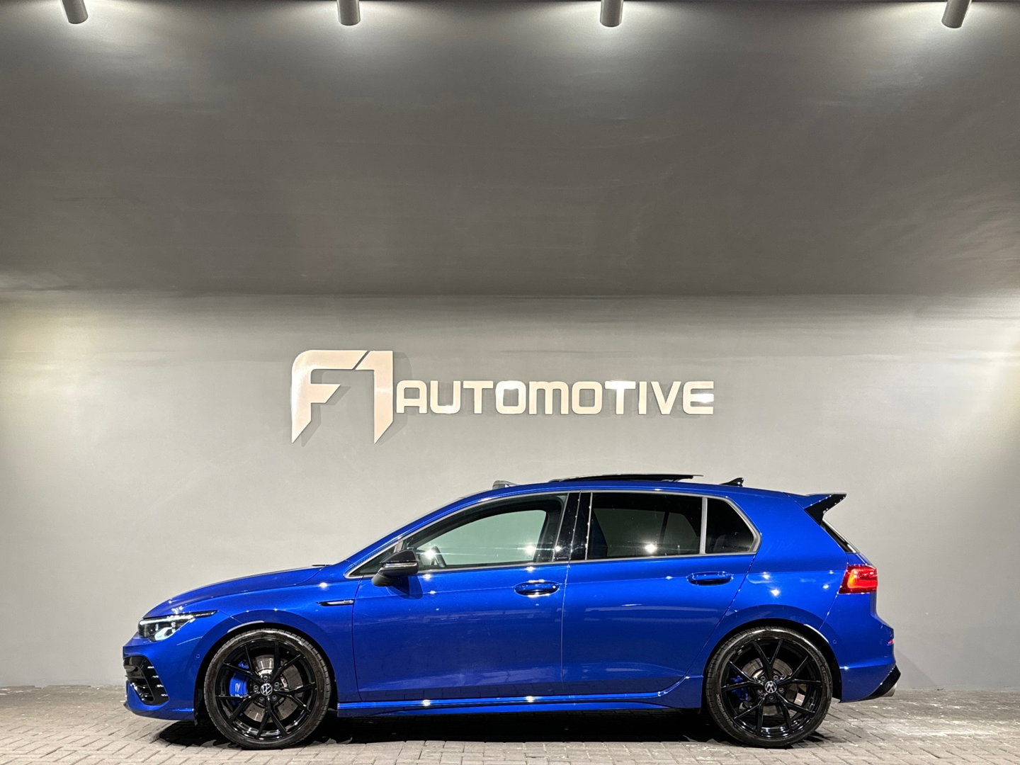 Volkswagen Golf 2.0 TSI R 4M Performance Pano|HuD|H/K|Akrapovic