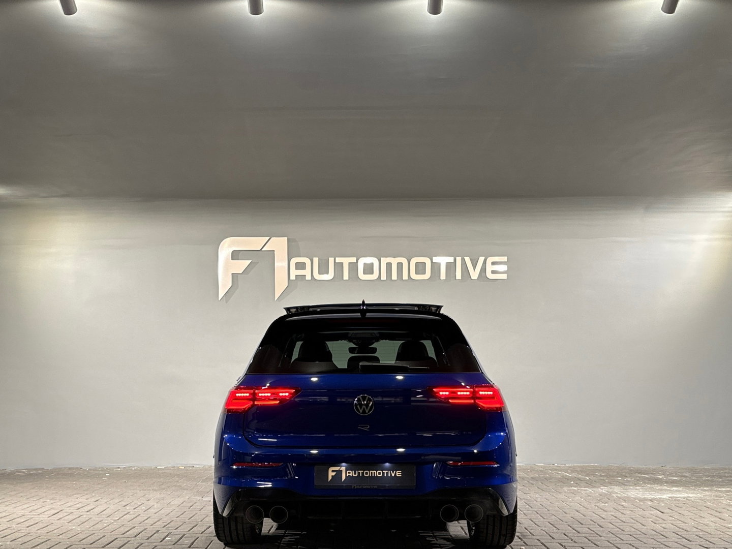 Volkswagen Golf 2.0 TSI R 4M Performance Pano|HuD|H/K|Akrapovic