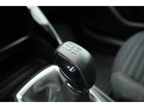 Peugeot 208 1.2 PureTech Allure Pack | Cruise Control | Apple CarPlay & Android Auto | DAB | All Season | PDC + A | Navi