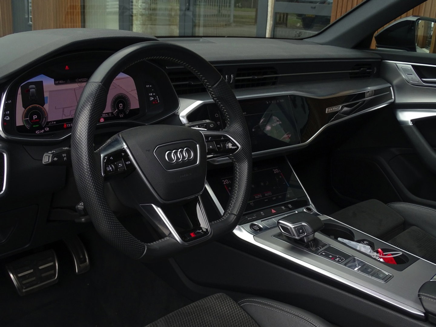Audi A6 55 TFSIe 367PK Quattro / S-line / 2021 / panoramadak / LED