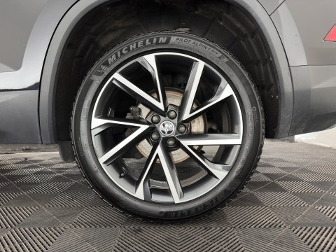 Škoda Kodiaq 1.5 TSI Business Edition (INCL-BTW) *LEATHER-FABRIC | FULL-LED | DIGI-COCKPIT | CAMERA | KEYLESS | DAB+ | NAVI-FULLMAP | SPORTSEATS | PRIVACY-GLASS | ECC | PDC | TOWBAR | CRUISE | 20''ALU*