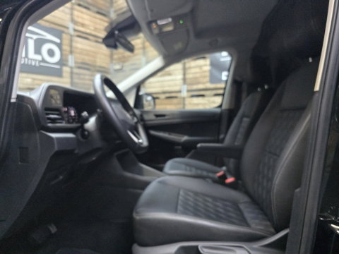 Volkswagen Caddy Cargo 2.0 TDI Comfort EDITION Leder Navi Sidebars Airco Camera Trekhaak 19"LM