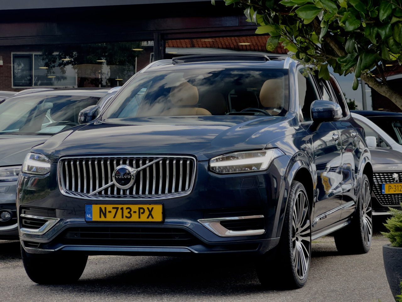 Volvo XC90