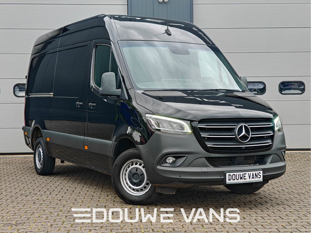 Mercedes-Benz Sprinter - L2H2 319 Automaat Zwart Trekhaak LED 360 Camera