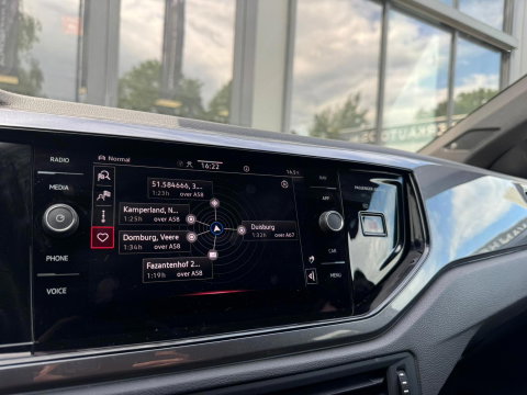 Volkswagen Polo 2.0 TSI GTI PANO KEYLESS BEATS