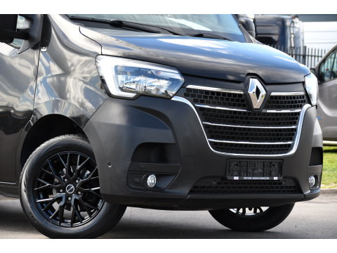 Renault Master T35 2.3 dCi 150 L2H2 Black Edition Camera, Cruise, 2 x Schuifdeur, LED, Clima, Trekhaak, Sensoren, Multimedia, Uniek!