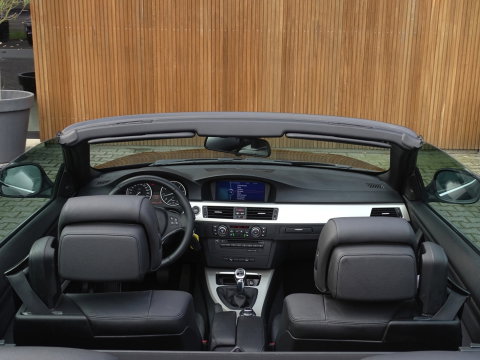 BMW 3 Serie Cabrio 320i 163PK / High Executive / 2012 / M-Sport /