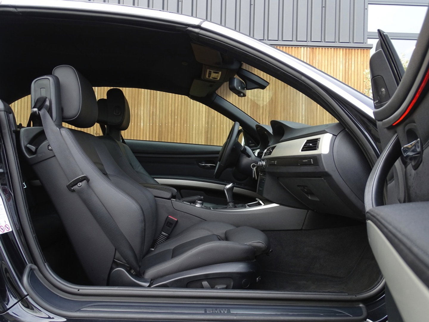 BMW 3 Serie Cabrio 320i 163PK / High Executive / 2012 / M-Sport /
