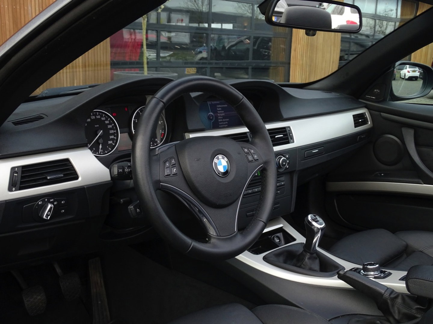 BMW 3 Serie Cabrio 320i 163PK / High Executive / 2012 / M-Sport /