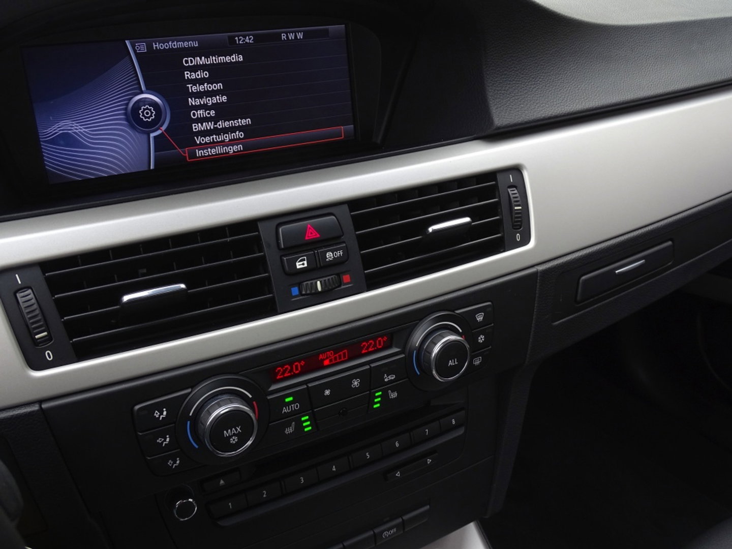 BMW 3 Serie Cabrio 320i 163PK / High Executive / 2012 / M-Sport /