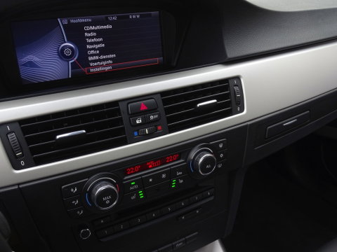 BMW 3 Serie Cabrio 320i 163PK / High Executive / 2012 / M-Sport /