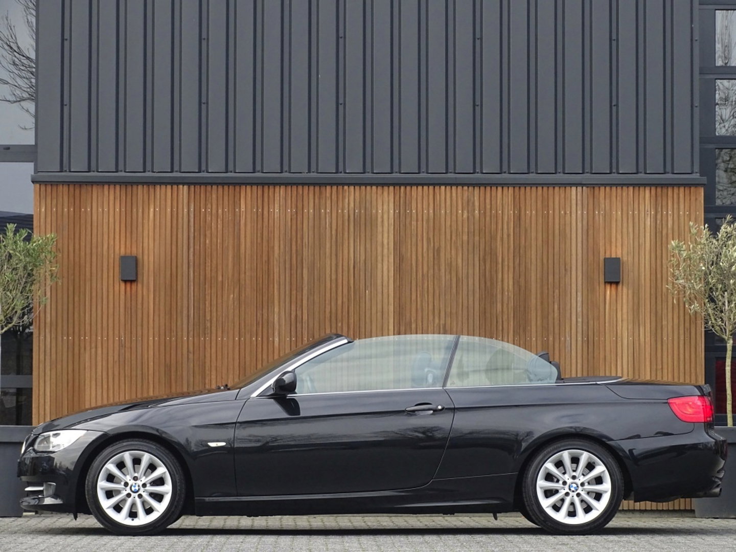 BMW 3 Serie Cabrio 320i 163PK / High Executive / 2012 / M-Sport /