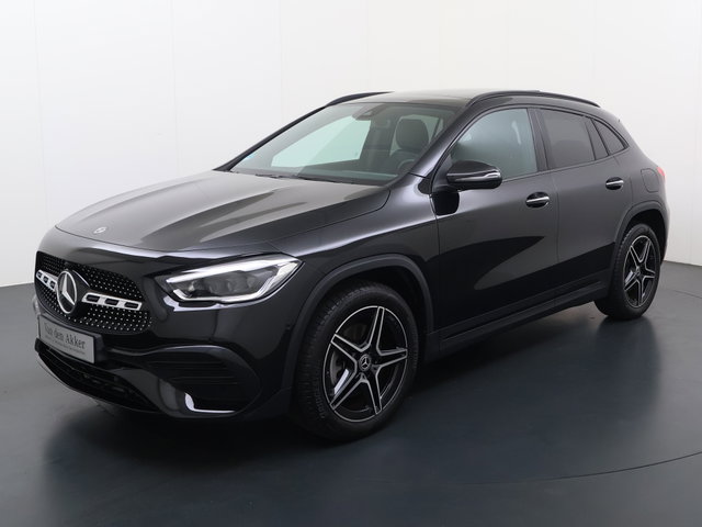 Mercedes-Benz GLA - 250 e AMG // Trekhaak / Panoramadak // Keyless Entry // MultiBeam LED // Carplay // Sfeerverlichting