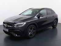 Mercedes-Benz GLA - 250 e AMG // Trekhaak / Panoramadak // Keyless Entry // MultiBeam LED // Carplay // Sfeerverlichting
