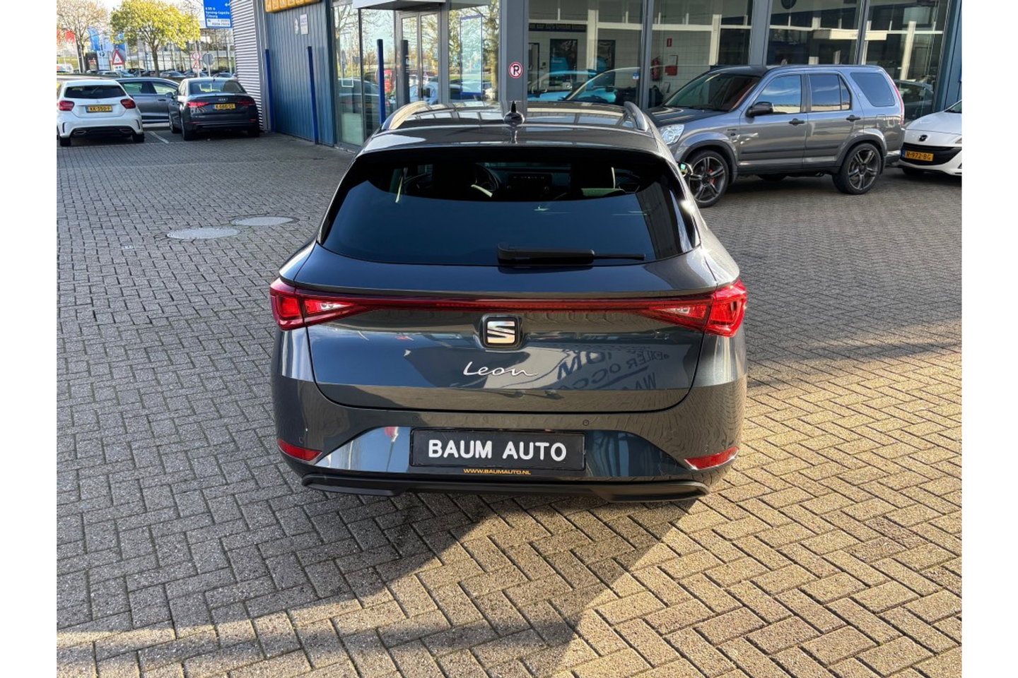 SEAT Leon 1.0 ETSI STYLE AUTOMAAT NAVI-CARPLAY WINTERPACK PDC-CAMERA.