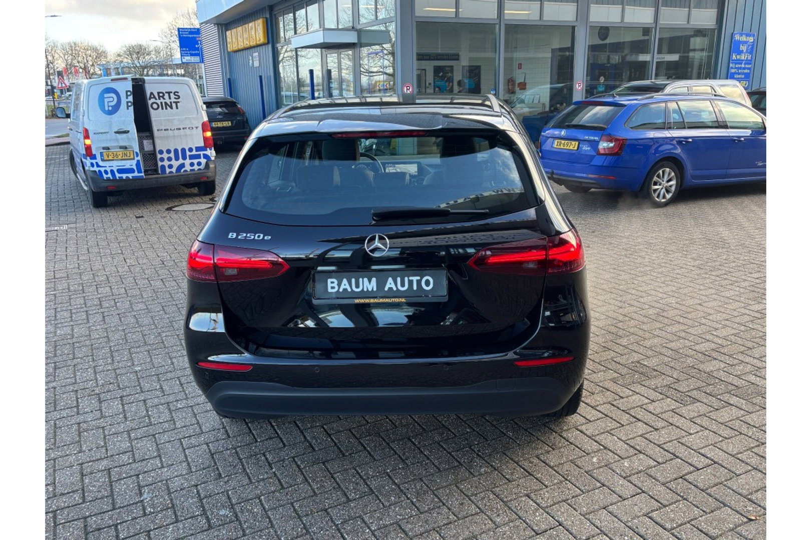 Mercedes-Benz B-Klasse 250E AUTOMAAT LUXURY LINE NAVI PDC-CAMRERA STOELVW.