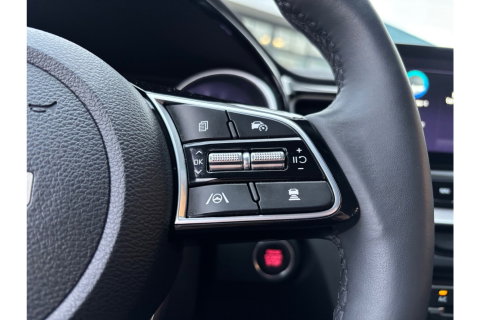 Kia Ceed 1.5 T-GDI AUTOMAAT DYNAMICLINE NAVI PDC WINTERPACK.