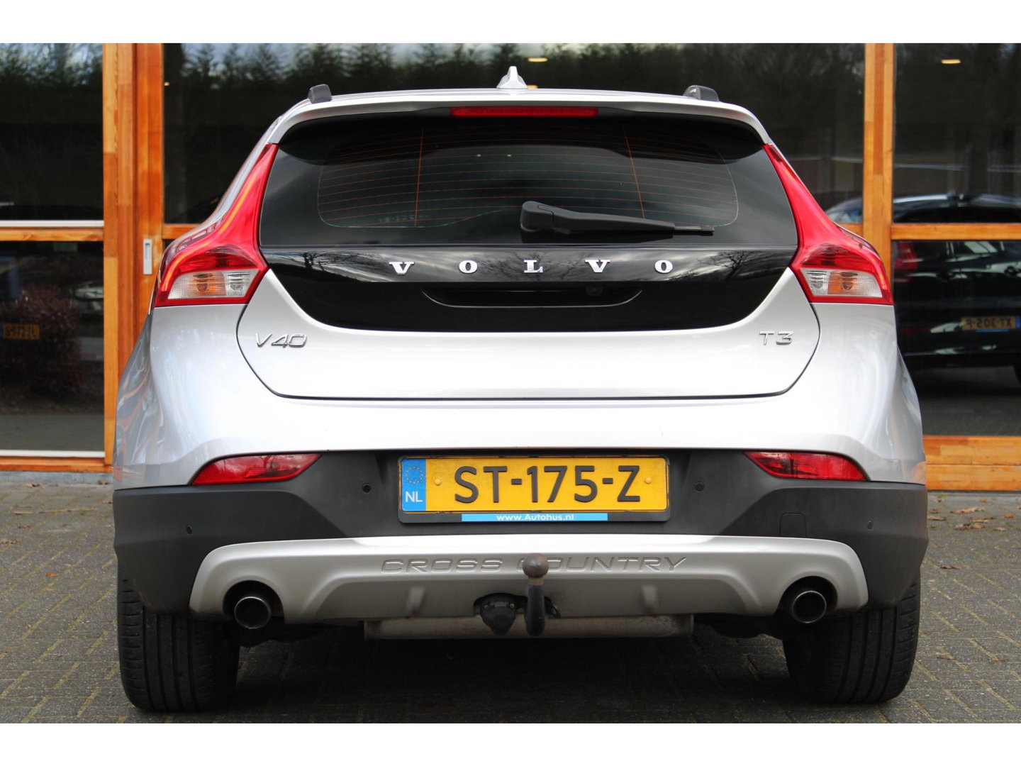 Volvo V40 Cross Country T3 Geartronic | Trekhaak 1500 kg | Standkachel | Volvo On Call | Camera