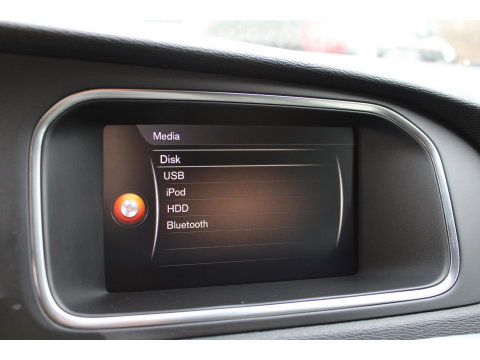 Volvo V40 Cross Country T3 Geartronic | Trekhaak 1500 kg | Standkachel | Volvo On Call | Camera