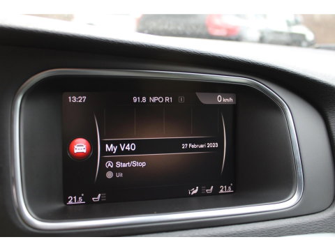 Volvo V40 Cross Country T3 Geartronic | Trekhaak 1500 kg | Standkachel | Volvo On Call | Camera