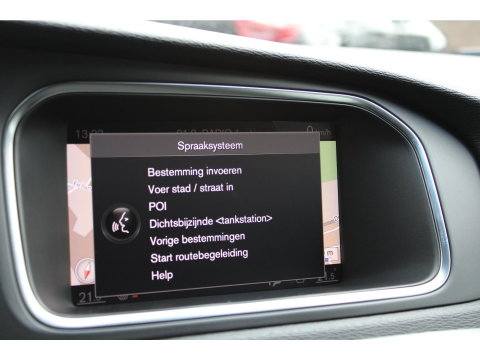 Volvo V40 Cross Country T3 Geartronic | Trekhaak 1500 kg | Standkachel | Volvo On Call | Camera