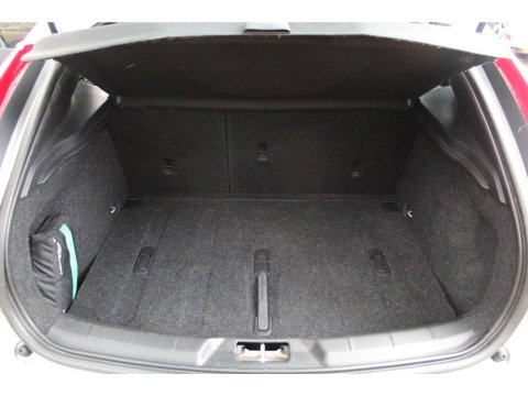 Volvo V40 Cross Country T3 Geartronic | Trekhaak 1500 kg | Standkachel | Volvo On Call | Camera