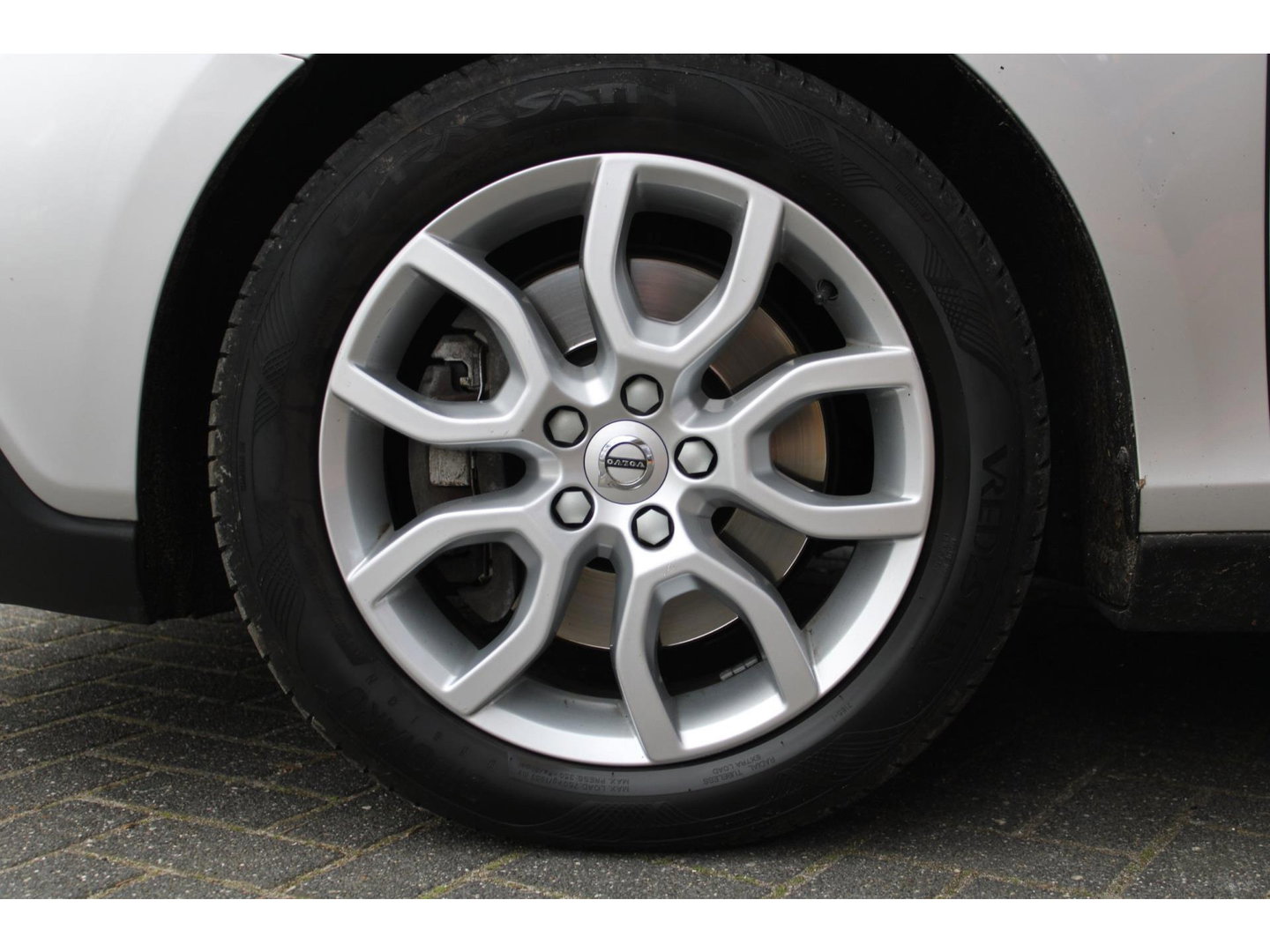 Volvo V40 Cross Country T3 Geartronic | Trekhaak 1500 kg | Standkachel | Volvo On Call | Camera