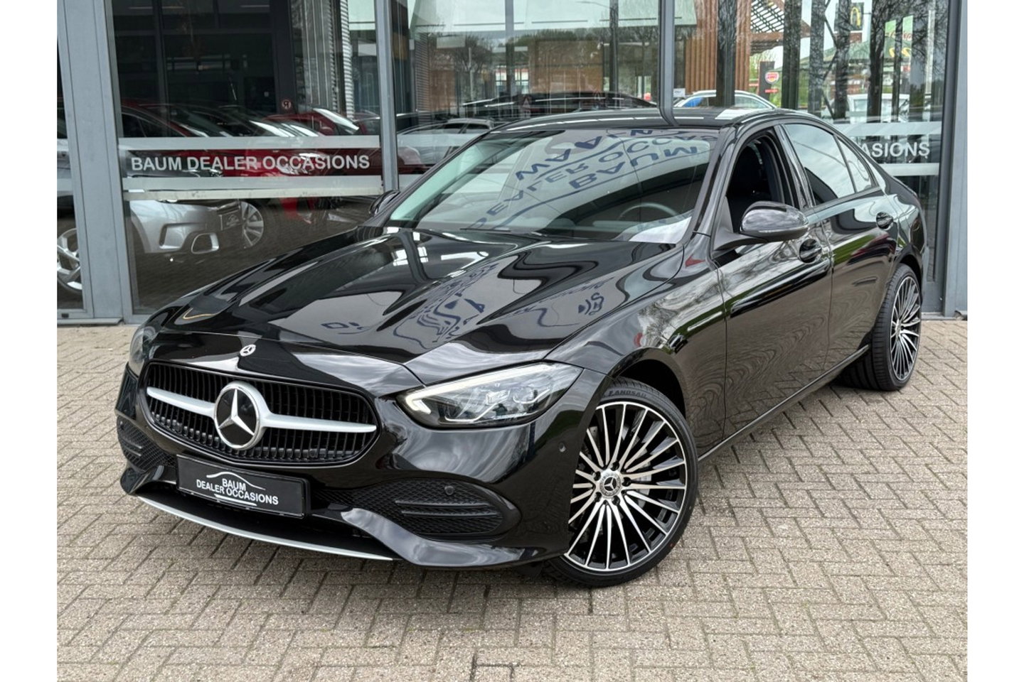 Mercedes-Benz C-Klasse 300 E LUX. LINE PHEV AUTOMAAT AIRCO-ECC NAVI PDC-CAMERA.