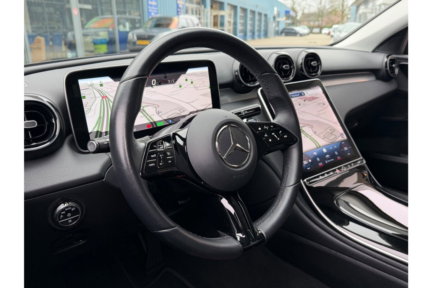 Mercedes-Benz C-Klasse 300 E LUX. LINE PHEV AUTOMAAT AIRCO-ECC NAVI PDC-CAMERA.