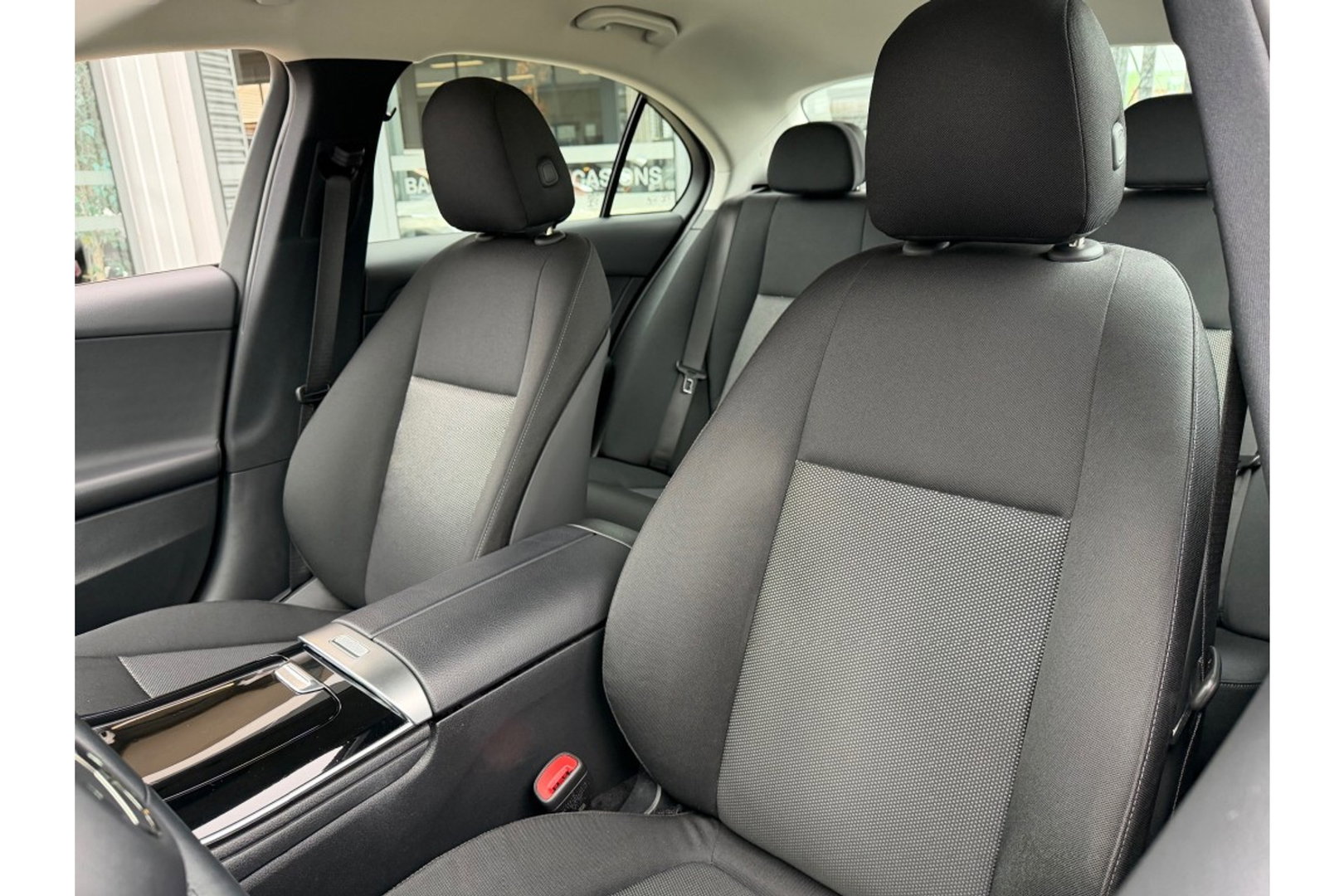 Mercedes-Benz C-Klasse 300 E LUX. LINE PHEV AUTOMAAT AIRCO-ECC NAVI PDC-CAMERA.
