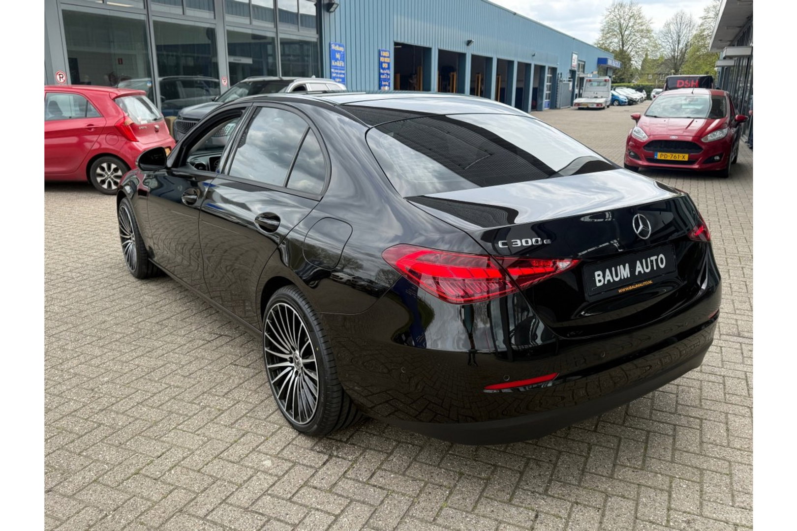 Mercedes-Benz C-Klasse 300 E LUX. LINE PHEV AUTOMAAT AIRCO-ECC NAVI PDC-CAMERA.
