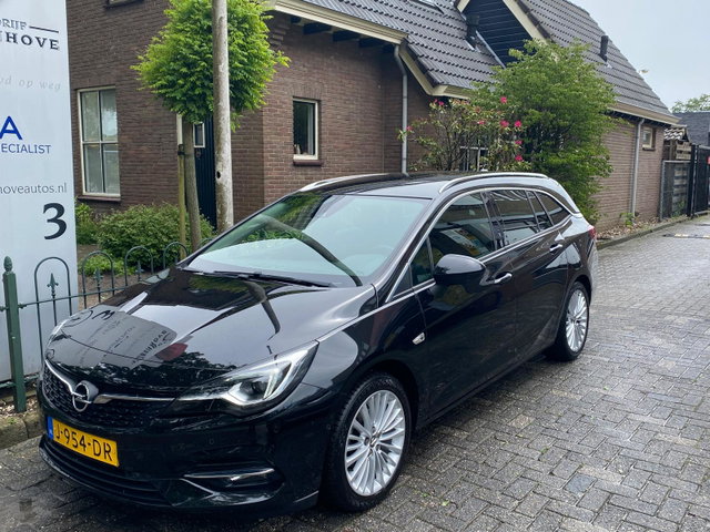 Opel Astra - Sports Tourer 1.2 Elegance