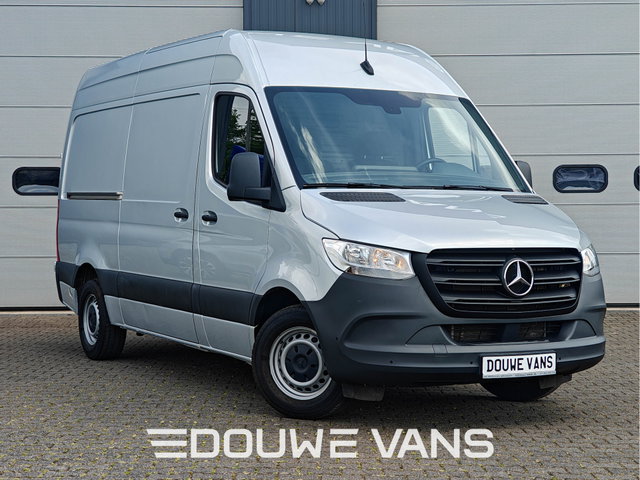 Mercedes-Benz Sprinter - L2 H2 315 RWD Zilver Automaat MBUX MARGE