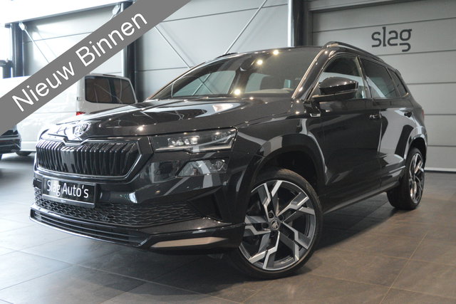 Škoda Karoq - 1.5 TSI ACT Sportline Black Style navi camera led 19 inch !!