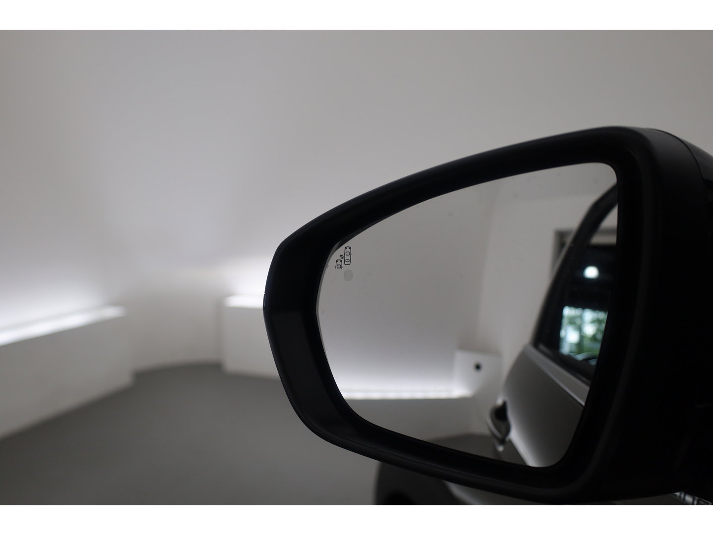 Peugeot 3008 1.6 e-THP GT Line | Trekhaak 1550kg Trekgewicht | Cruise Control | Memory | Camera | All Season | Stoelverw. | Apple CarPlay & Android Auto