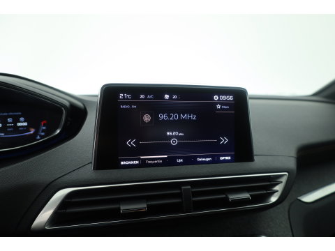 Peugeot 3008 1.6 e-THP GT Line | Trekhaak 1550kg Trekgewicht | Cruise Control | Memory | Camera | All Season | Stoelverw. | Apple CarPlay & Android Auto