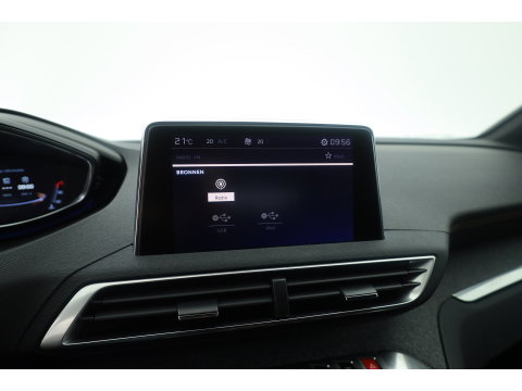 Peugeot 3008 1.6 e-THP GT Line | Trekhaak 1550kg Trekgewicht | Cruise Control | Memory | Camera | All Season | Stoelverw. | Apple CarPlay & Android Auto
