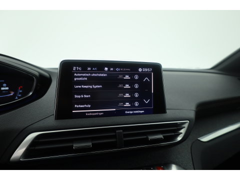 Peugeot 3008 1.6 e-THP GT Line | Trekhaak 1550kg Trekgewicht | Cruise Control | Memory | Camera | All Season | Stoelverw. | Apple CarPlay & Android Auto