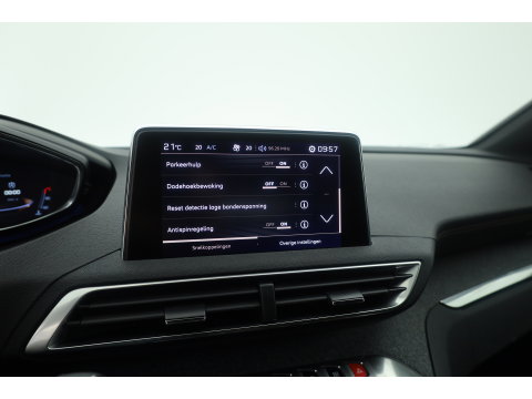 Peugeot 3008 1.6 e-THP GT Line | Trekhaak 1550kg Trekgewicht | Cruise Control | Memory | Camera | All Season | Stoelverw. | Apple CarPlay & Android Auto