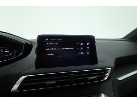 Peugeot 3008 1.6 e-THP GT Line | Trekhaak 1550kg Trekgewicht | Cruise Control | Memory | Camera | All Season | Stoelverw. | Apple CarPlay & Android Auto