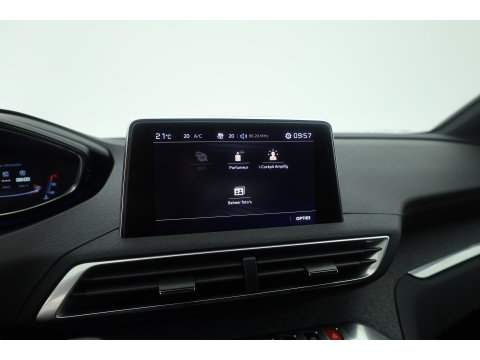 Peugeot 3008 1.6 e-THP GT Line | Trekhaak 1550kg Trekgewicht | Cruise Control | Memory | Camera | All Season | Stoelverw. | Apple CarPlay & Android Auto